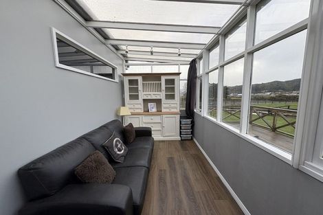 Photo of property in 112 Upper Fitzherbert Road, Wainuiomata, 5373