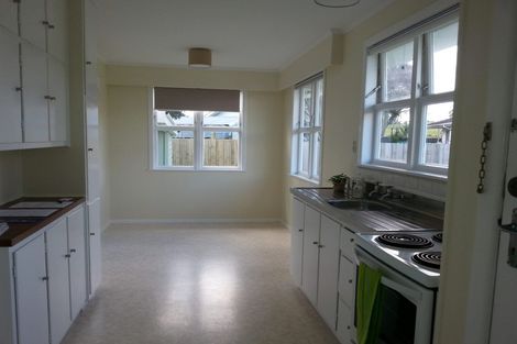 Photo of property in 4 Cargill Street, Papakura, 2110