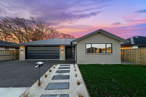 Photo of property in 27 Crossley Avenue, Woodend, 7610