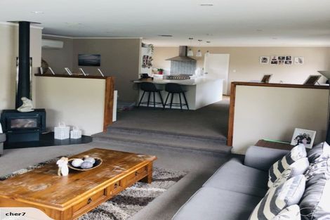 Photo of property in 33 Campbell Avenue, Paraparaumu, 5032