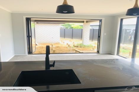 Photo of property in 17 Rose Leigh Drive, Cambridge, 3434