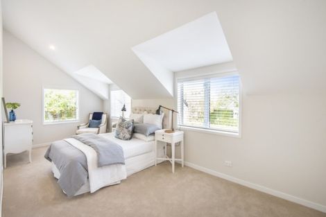 Photo of property in 29a Stanley Point Road, Stanley Point, Auckland, 0624