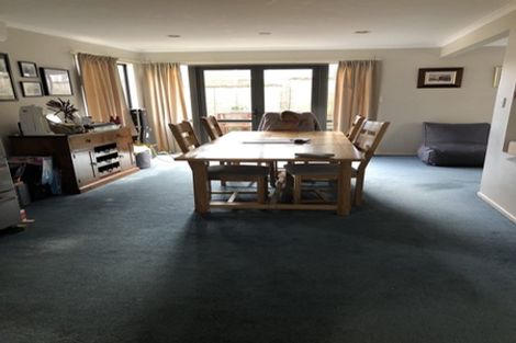 Photo of property in 2/26a Dallinghoe Crescent, Milford, Auckland, 0620