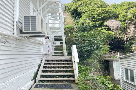 Photo of property in 5/20 Hay Street, Oriental Bay, Wellington, 6011