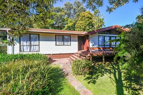 Photo of property in 17 Kingsclere Place, Goodwood Heights, Auckland, 2105