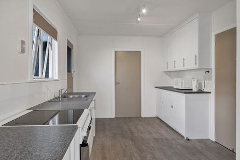 Photo of property in 1352 Devon Road, Brixton, Waitara, 4382