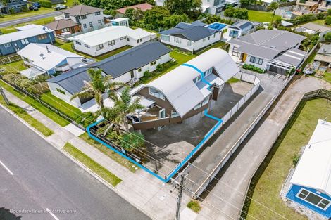 Photo of property in 306 Ocean Road, Whangamata, 3620