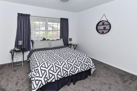 Photo of property in 1a Everglade Drive, Goodwood Heights, Auckland, 2105