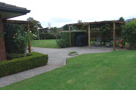 Photo of property in 17 Mangauika Road, Pirongia, Te Awamutu, 3876