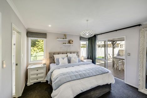 Photo of property in 38a Warwick Crescent, Taradale, Napier, 4112