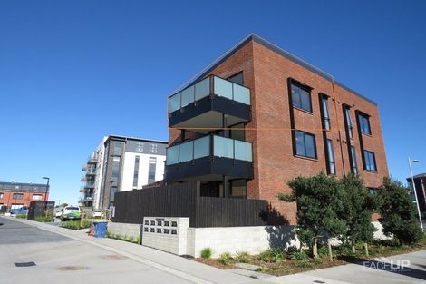 Photo of property in 6/22 Kerewhenua Crescent, Hobsonville, 0616