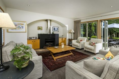 Photo of property in 34 Oxford Terrace, Devonport, Auckland, 0624