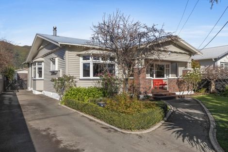 Photo of property in 32 Trafalgar Street, Waiwhetu, Lower Hutt, 5010