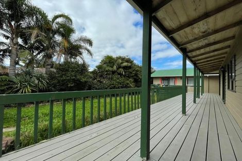 Photo of property in 14 Chablis Place, Henderson, Auckland, 0612