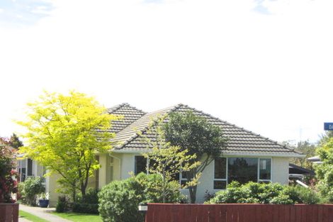 Photo of property in 19 Daniels Road, Redwood, Christchurch, 8051