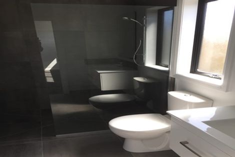 Photo of property in 17 Serenity Crescent, Kelvin Grove, Palmerston North, 4414