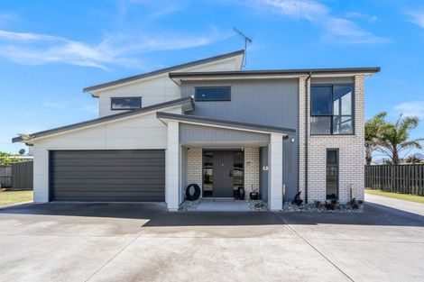 Photo of property in 8 Mariners Haven, One Tree Point, 0118