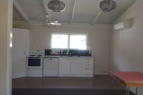 Photo of property in 11 Stack Road, Port Waikato, Tuakau, 2695