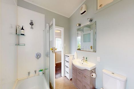 Photo of property in 9 Herald Terrace, Berhampore, Wellington, 6023