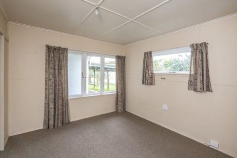 Photo of property in 77 Bartholomew Road, Levin, 5510