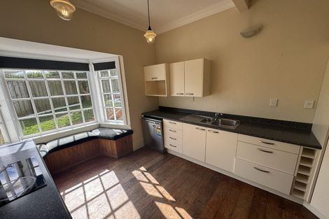 Photo of property in 27 Tawa Terrace, Tawa, Wellington, 5028