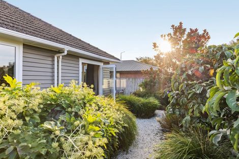 Photo of property in 302b Wainoni Road, Avondale, Christchurch, 8061
