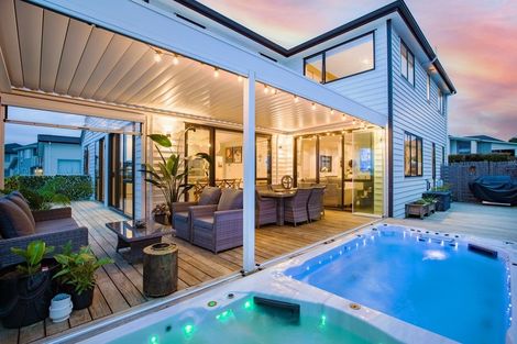 Photo of property in 23 Pioneer Rise, Silverdale, 0932