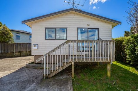 Photo of property in 12a Hiwi Crescent, Titahi Bay, Porirua, 5022