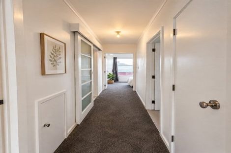 Photo of property in 76a Lake Road, Narrow Neck, Auckland, 0624