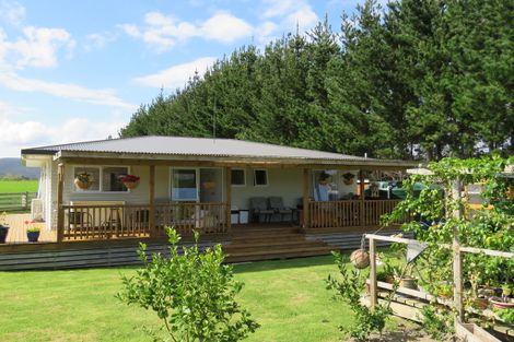 Photo of property in 16 Weka Street, Ahipara, Kaitaia, 0481