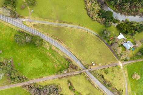 Photo of property in 100 Newman Road, Eketahuna, 4900