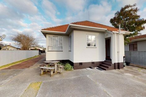 Photo of property in 21 Florence Avenue, Palmerston North, 4414