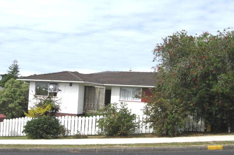 Photo of property in 77 Weatherly Road, Torbay, Auckland, 0630