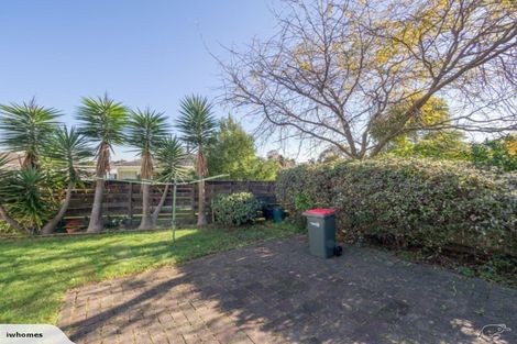 Photo of property in 20 Hedge Row, Sunnyhills, Auckland, 2010