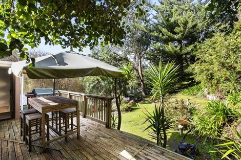 Photo of property in 46 Mellsop Avenue, Waiuku, 2123