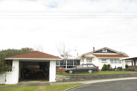 Photo of property in 16 Rawhiti Street, Vogeltown, New Plymouth, 4310