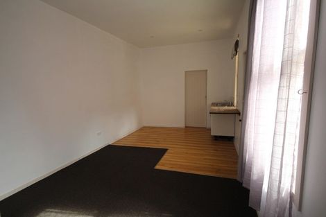 Photo of property in 4a Sullivan Avenue, Mangere Bridge, Auckland, 2022