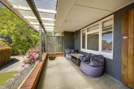 Photo of property in 16 Tauroa Road, Havelock North, 4130