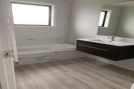 Photo of property in 29 Shand Way, Otatara, Invercargill, 9879