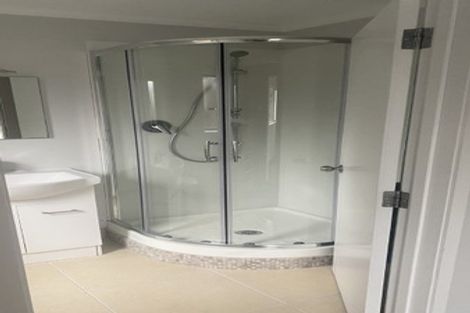 Photo of property in 41 Lavelle Road, Henderson, Auckland, 0612