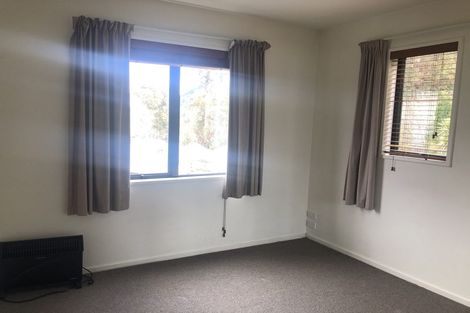 Photo of property in Arno Apartment, 1/8 Mckerrow Place, Sunshine Bay, Queenstown, 9300