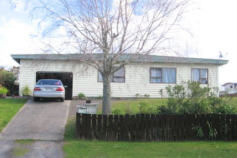 Photo of property in 325 Linton Crescent, Whangamata, 3620