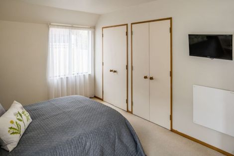 Photo of property in 4/130 Muritai Road, Eastbourne, Lower Hutt, 5013