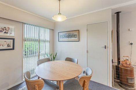 Photo of property in 35 Pehi Kupa Street, Waikanae, 5036