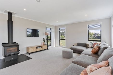 Photo of property in 14 Braeburn Crescent, Swannanoa, Kaiapoi, 7692