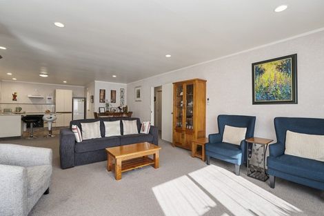 Photo of property in 86 Elizabeth Street, Waikanae, 5036