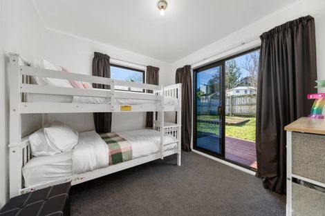 Photo of property in 10 Birman Place, Cannons Creek, Porirua, 5024