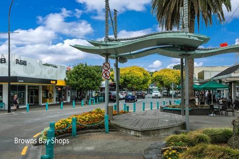 Photo of property in 2/131 Browns Bay Road, Browns Bay, Auckland, 0630