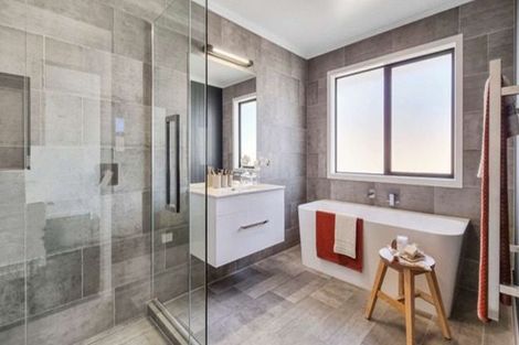 Photo of property in 11 Hamon Place, Pukehangi, Rotorua, 3015