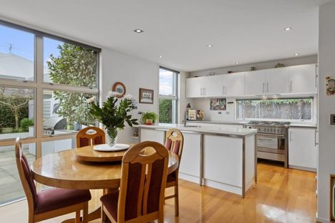 Photo of property in 76a Glandovey Road, Fendalton, Christchurch, 8052